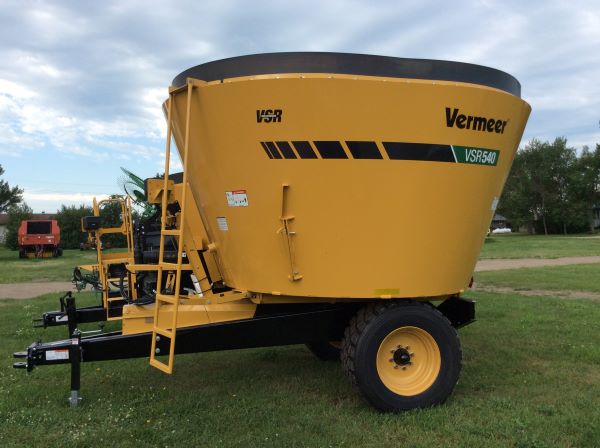 Vermeer VSR540 Mixer Wagon