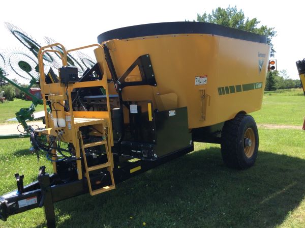 Vermeer VT600 Feed Mixer Wagon